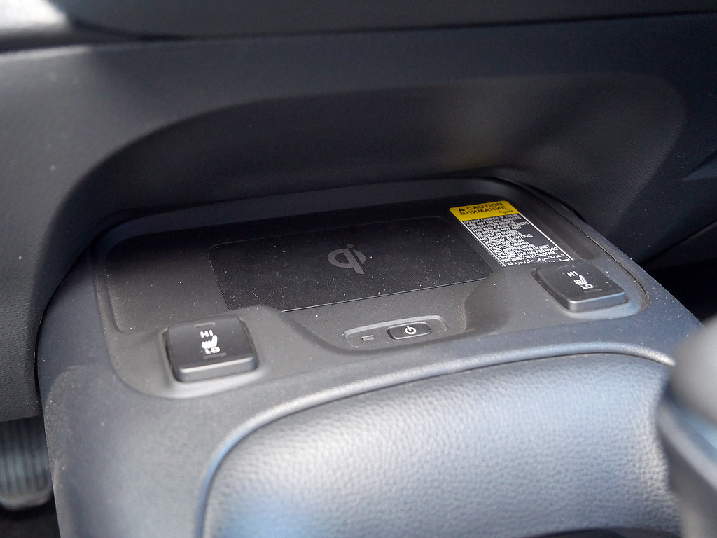 Fahrzeugansicht TOYOTA Corolla Touring Sports 2.0 Hybrid Team D - Bild 16