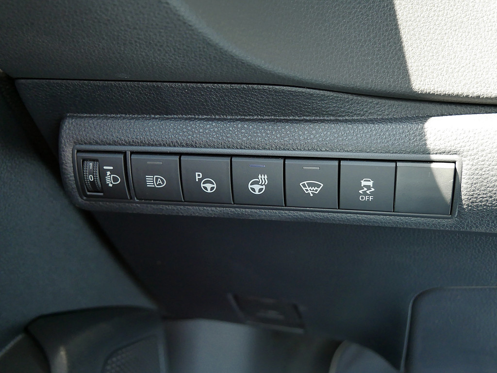 Fahrzeugansicht TOYOTA Corolla Touring Sports 2.0 Hybrid Team D - Bild 24