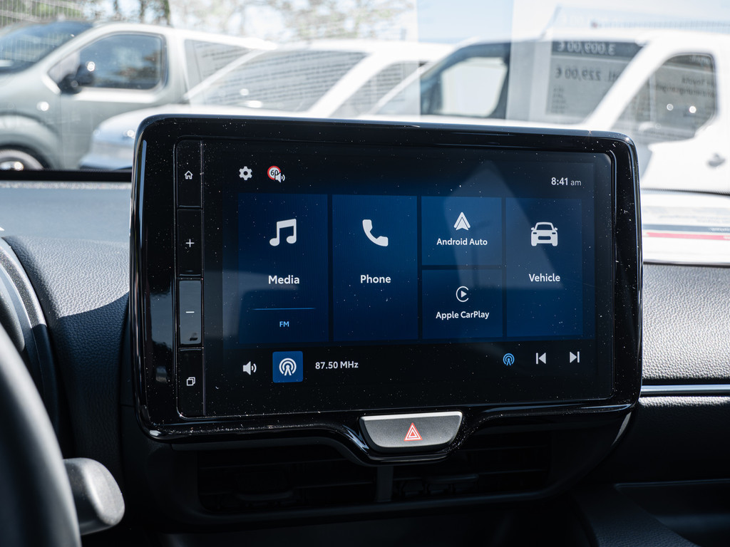 Fahrzeugansicht TOYOTA Yaris 1.5 Hybrid Teamplayer - Bild 8