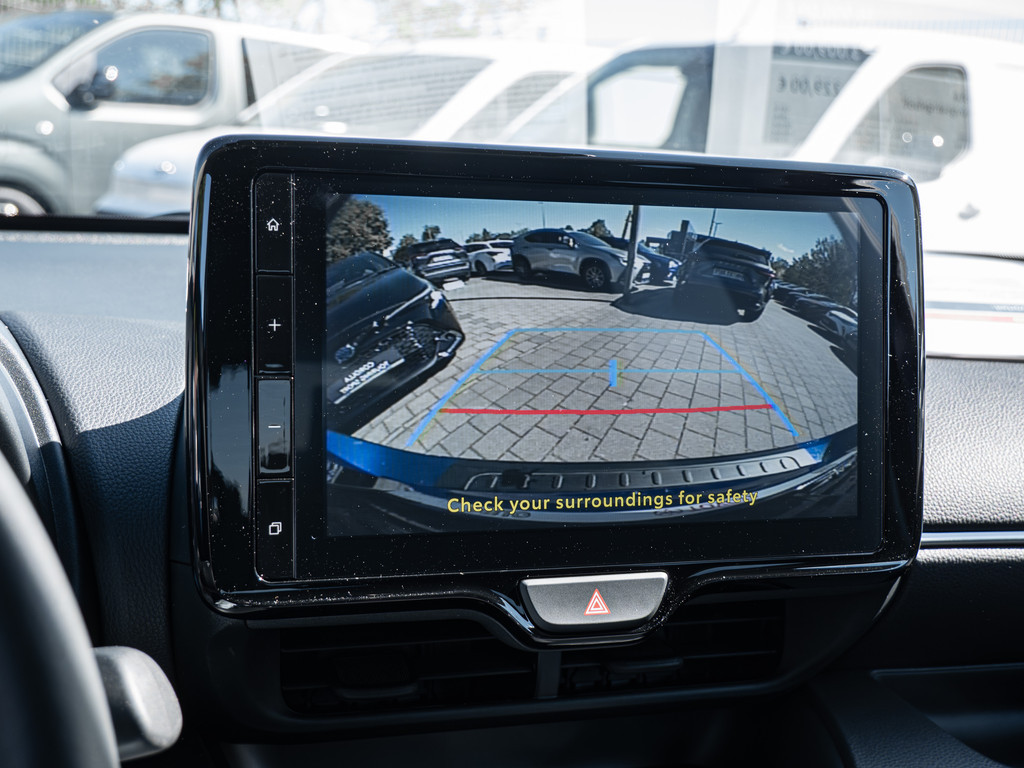 Fahrzeugansicht TOYOTA Yaris 1.5 Hybrid Teamplayer - Bild 11