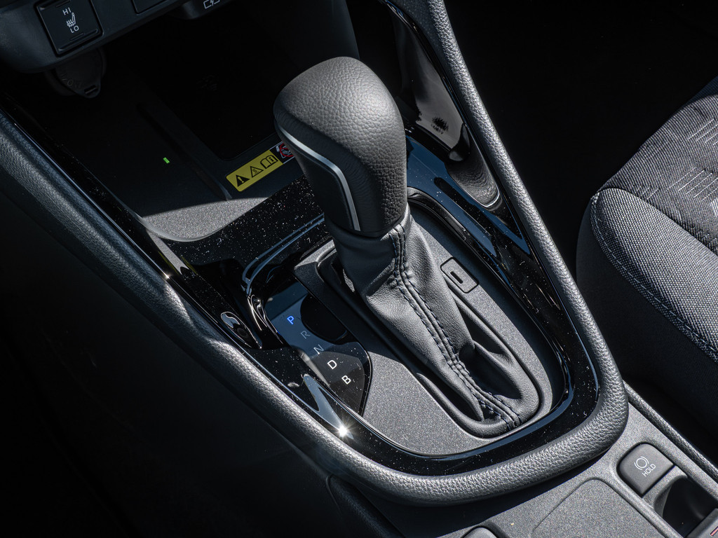 Fahrzeugansicht TOYOTA Yaris 1.5 Hybrid Teamplayer - Bild 16