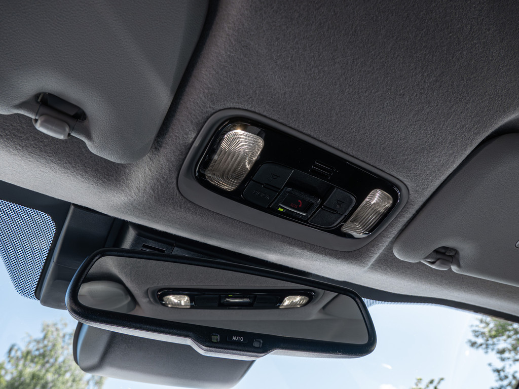 Fahrzeugansicht TOYOTA Yaris 1.5 Hybrid Teamplayer - Bild 19