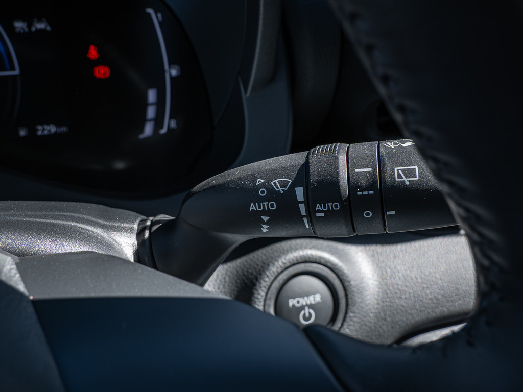 Fahrzeugansicht TOYOTA Yaris 1.5 Hybrid Teamplayer - Bild 21
