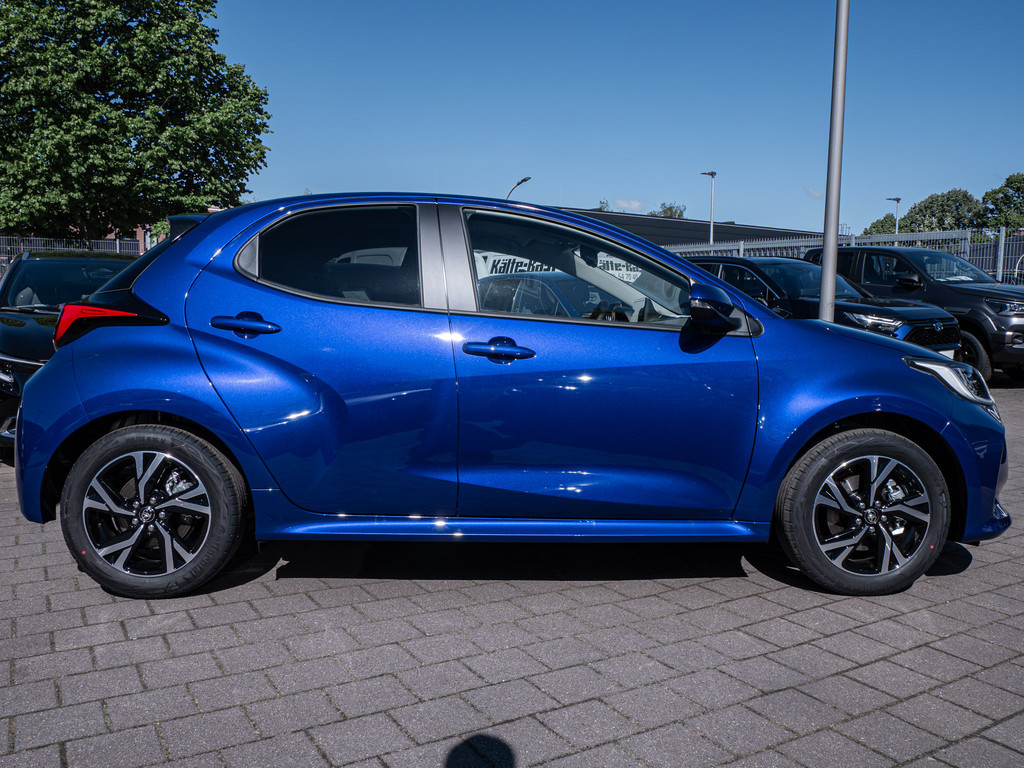 Fahrzeugansicht TOYOTA Yaris 1.5 Hybrid Teamplayer - Bild 34