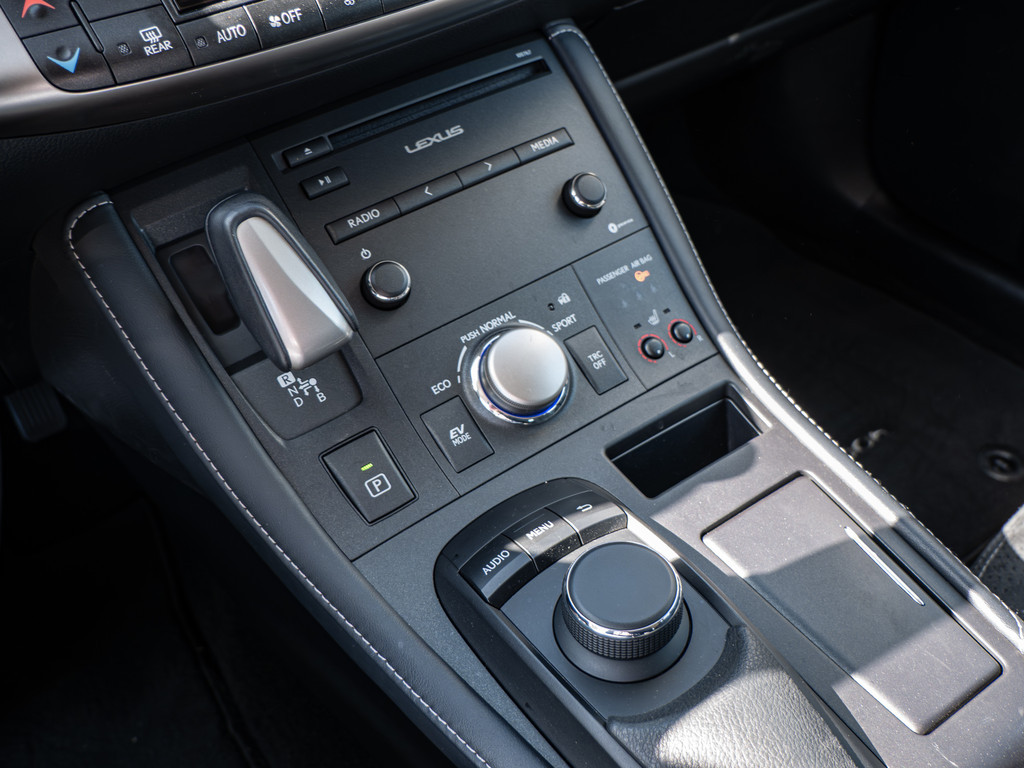 Fahrzeugansicht LEXUS CT 200h Executive Line - Bild 19