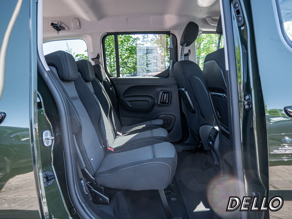 Fahrzeugansicht TOYOTA Proace City Verso L2 Lounge 1.5 D-4D - Bild 3