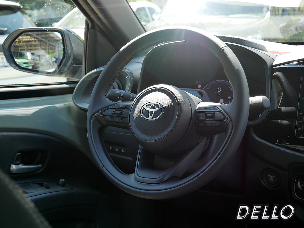 Fahrzeugansicht TOYOTA Aygo X 1.5 Hybrid Teamplayer - Bild 3