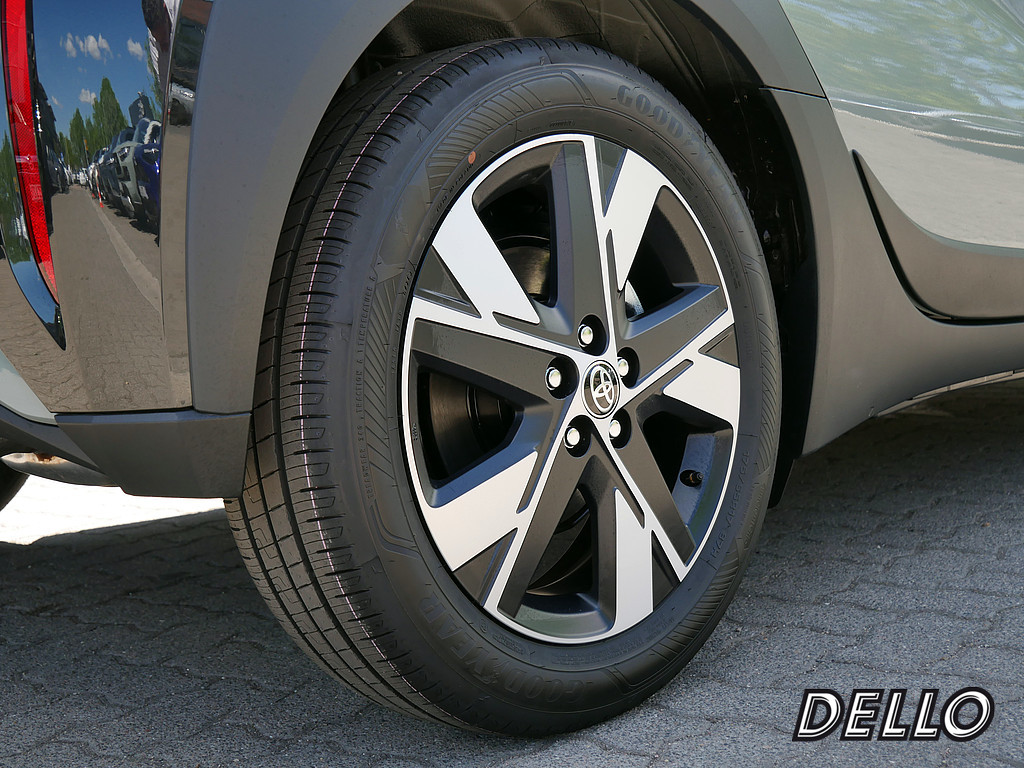 Fahrzeugansicht TOYOTA Aygo X 1.5 Hybrid Teamplayer - Bild 4