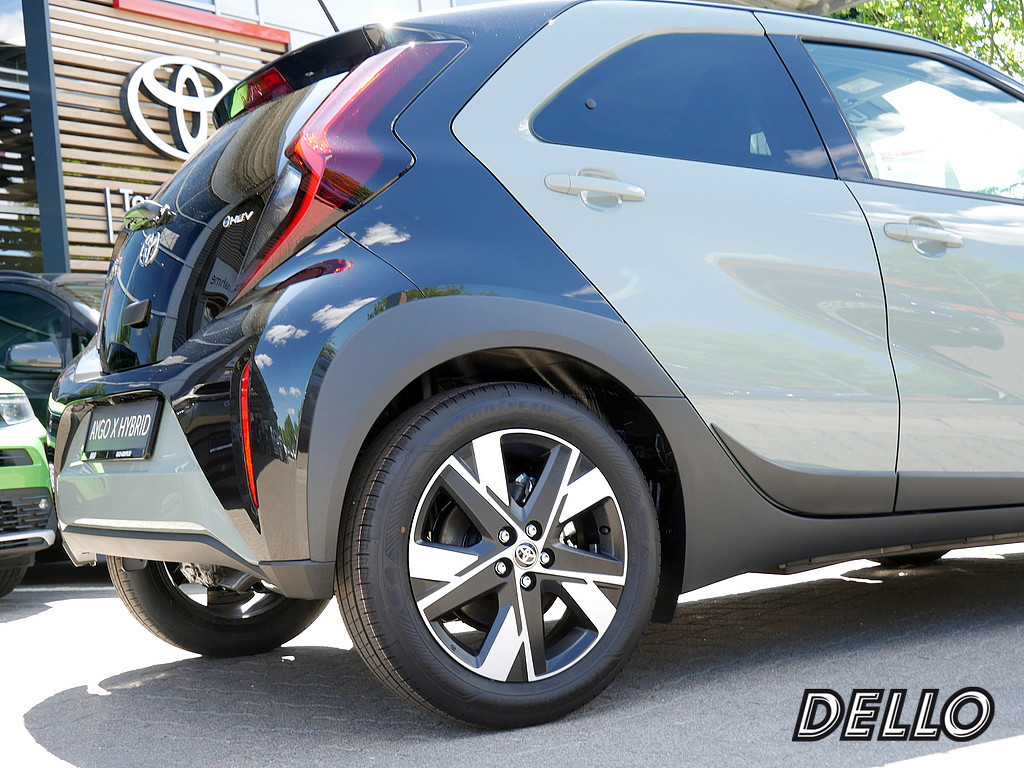 Fahrzeugansicht TOYOTA Aygo X 1.5 Hybrid Teamplayer - Bild 30