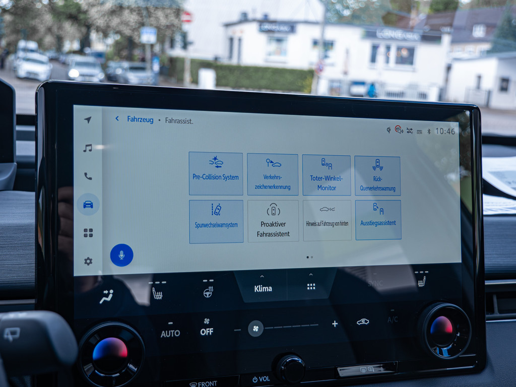 Fahrzeugansicht TOYOTA C-HR 2.0 Plug-In Hybrid FWD Teamplayer - Bild 27