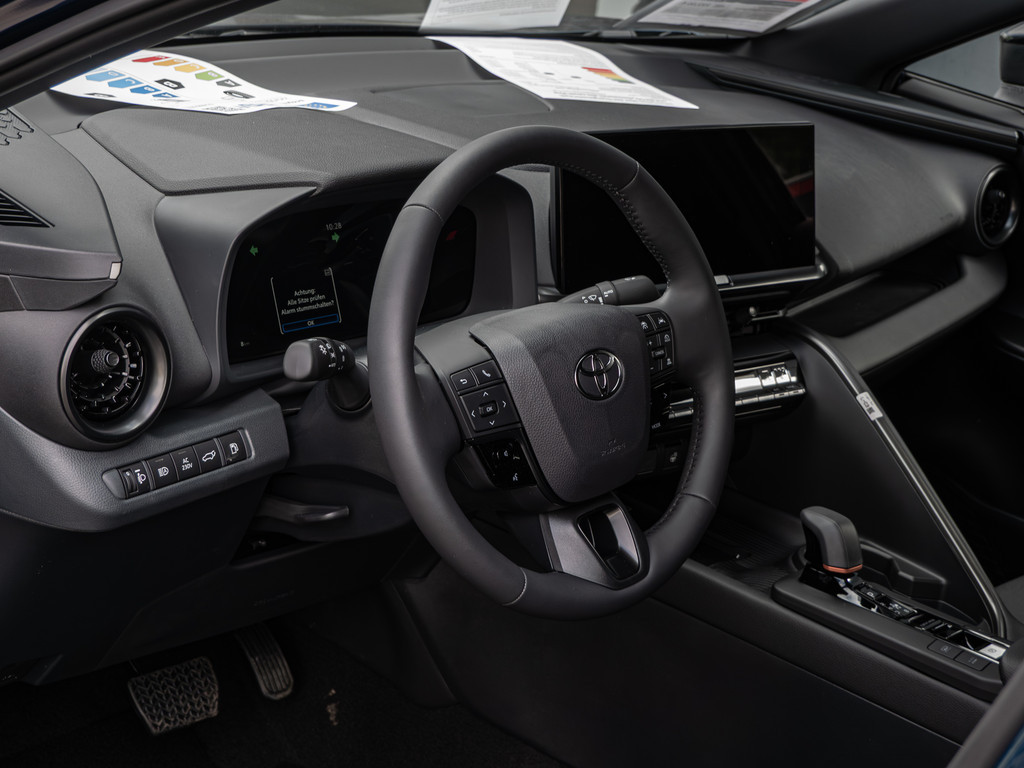 Fahrzeugansicht TOYOTA C-HR 2.0 Plug-In Hybrid FWD Teamplayer - Bild 29