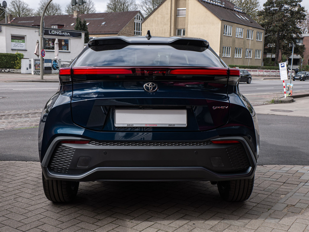 Fahrzeugansicht TOYOTA C-HR 2.0 Plug-In Hybrid FWD Teamplayer - Bild 34