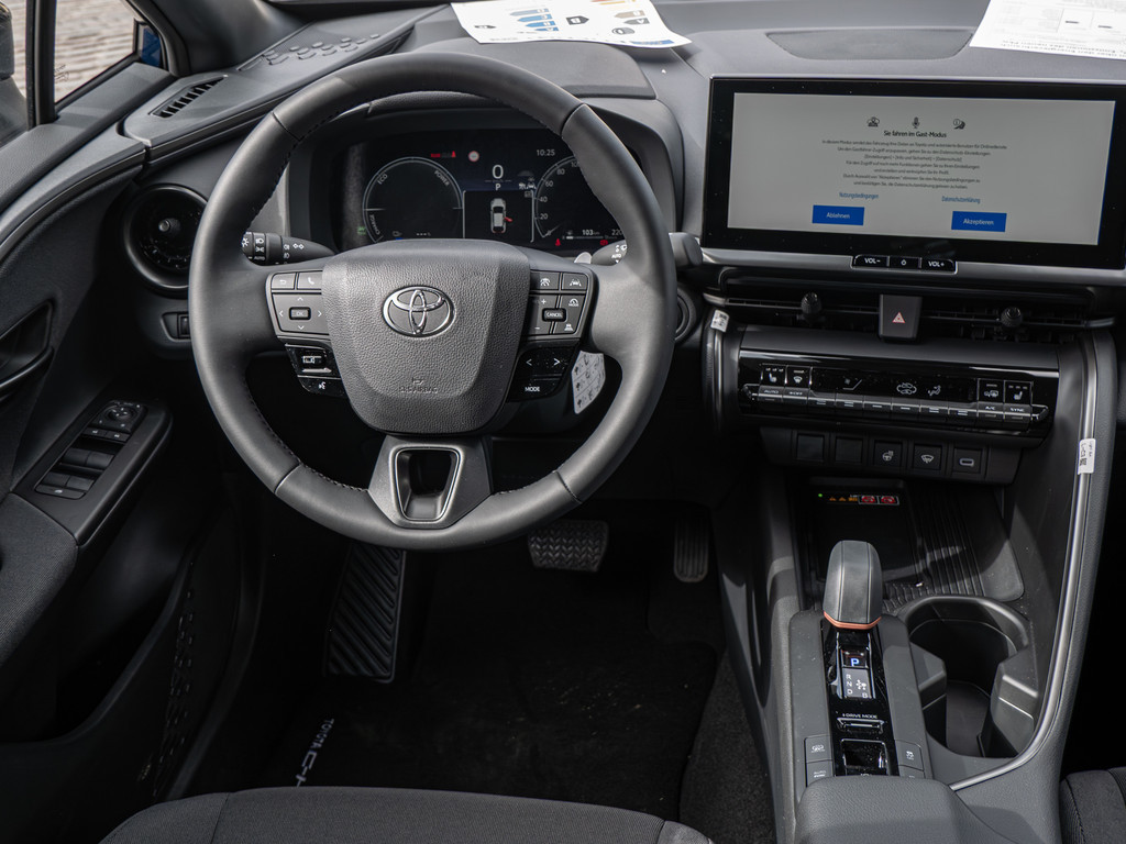 Fahrzeugansicht TOYOTA C-HR 2.0 Plug-In Hybrid FWD Teamplayer - Bild 39