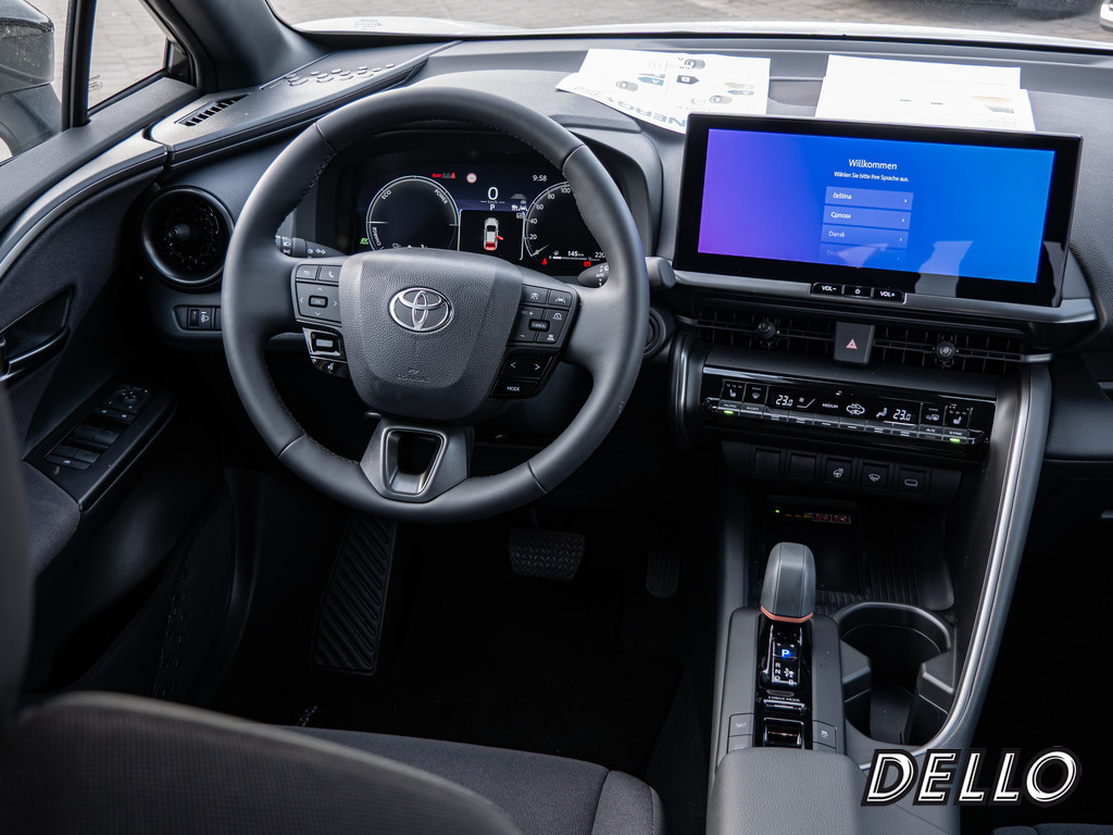Fahrzeugansicht TOYOTA C-HR 2.0 Plug-In Hybrid FWD Teamplayer - Bild 8