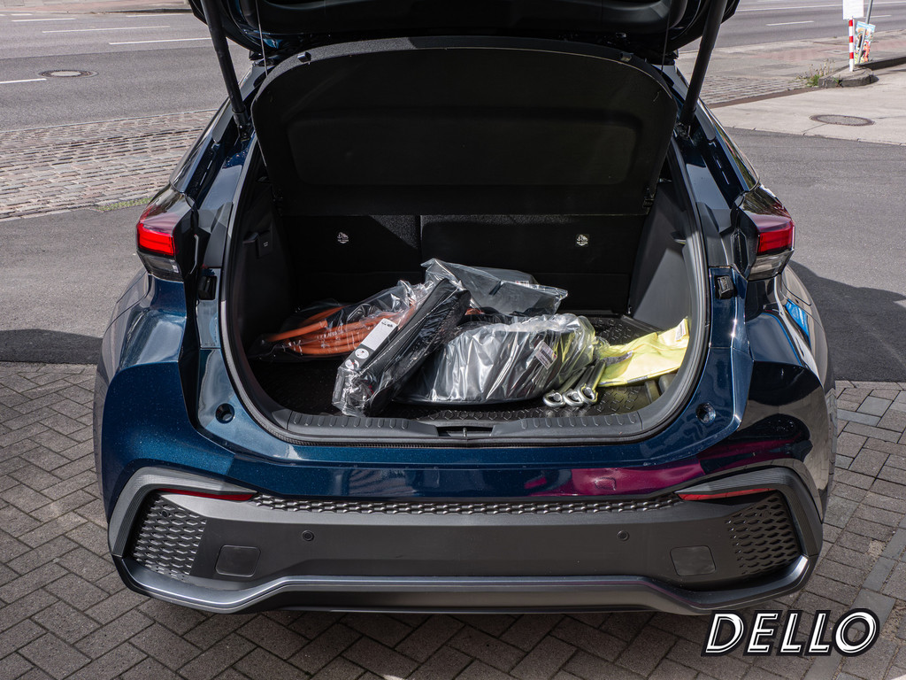 Fahrzeugansicht TOYOTA C-HR 2.0 Plug-In Hybrid FWD Teamplayer - Bild 4