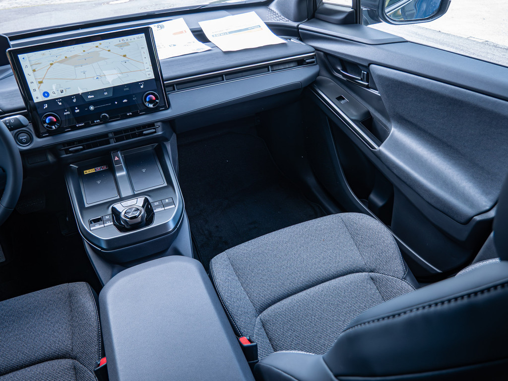 Fahrzeugansicht TOYOTA bZ4X FWD Touring - Bild 5