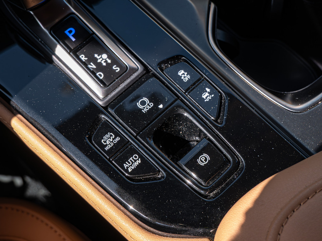Fahrzeugansicht LEXUS NX 450h + Luxury - Bild 22
