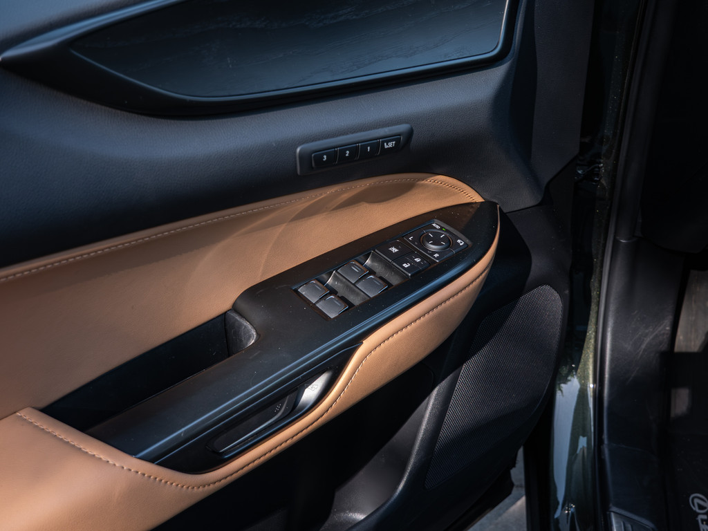 Fahrzeugansicht LEXUS NX 450h + Luxury - Bild 38