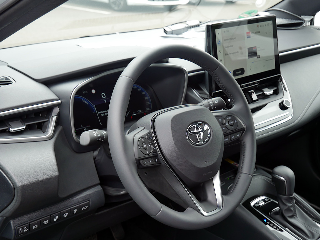 Fahrzeugansicht TOYOTA Corolla TS 1.8 Hybrid Teamplayer - Bild 10
