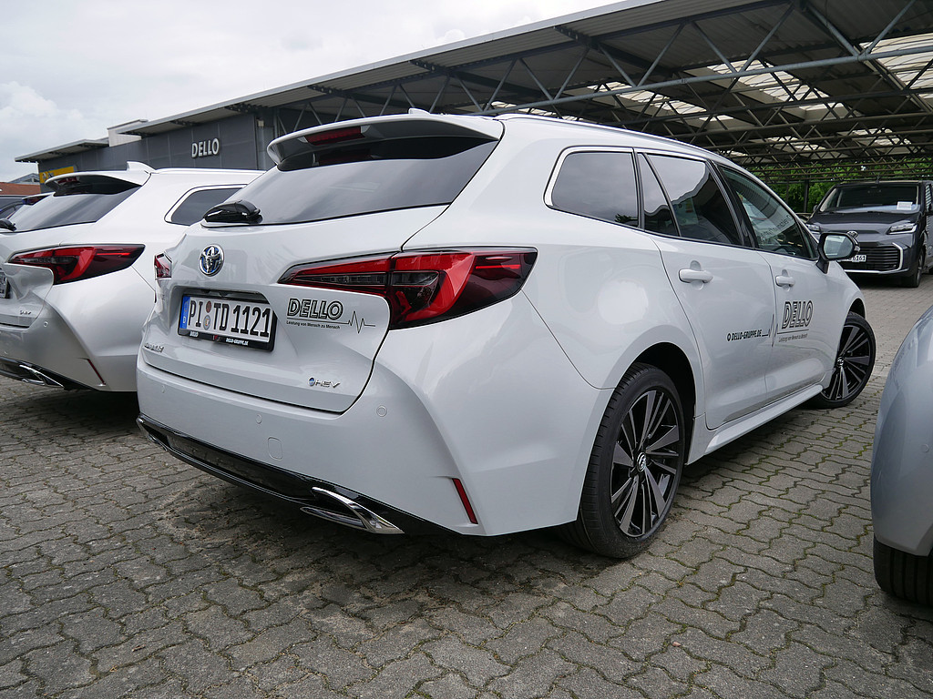 Fahrzeugansicht TOYOTA Corolla TS 1.8 Hybrid Teamplayer - Bild 12