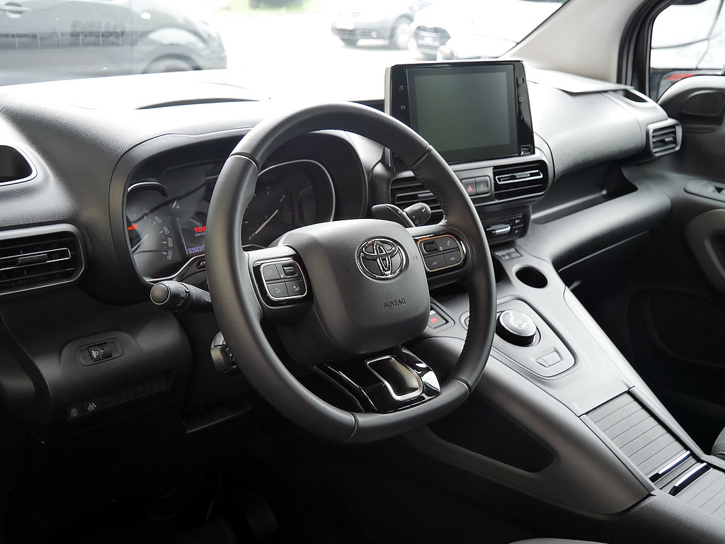 Fahrzeugansicht TOYOTA Proace City Verso 1.2 Turbo Team D - Bild 3