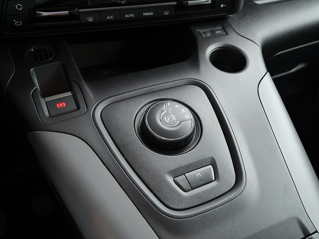Fahrzeugansicht TOYOTA Proace City Verso 1.2 Turbo Team D - Bild 8
