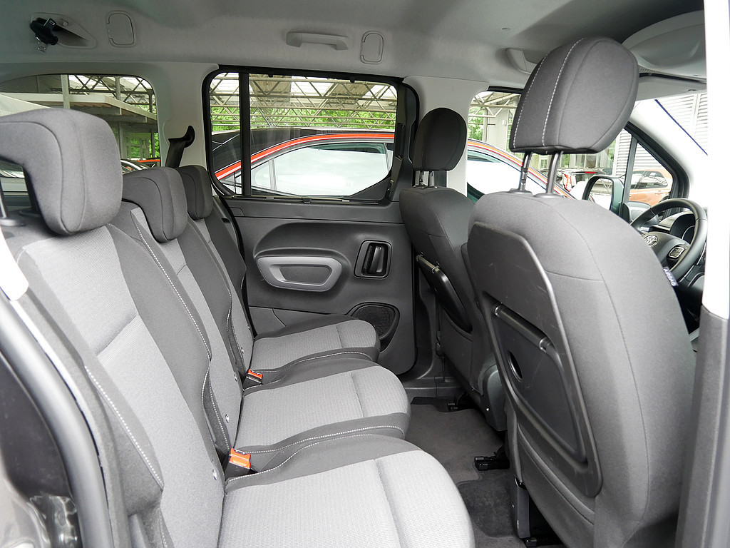 Fahrzeugansicht TOYOTA Proace City Verso 1.2 Turbo Team D - Bild 23