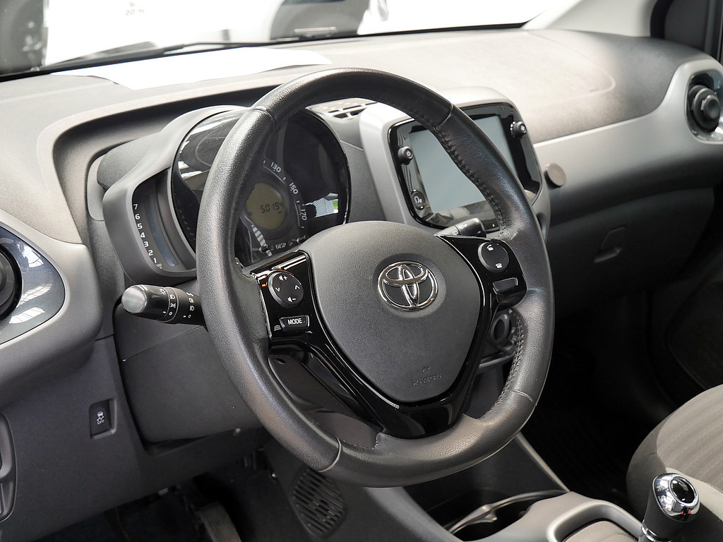 Fahrzeugansicht TOYOTA Aygo 1.0 X-play Club - Bild 5