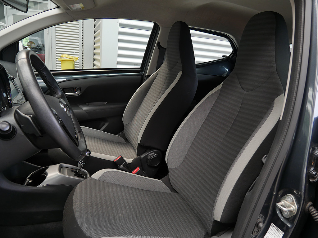 Fahrzeugansicht TOYOTA Aygo 1.0 X-play Club - Bild 7