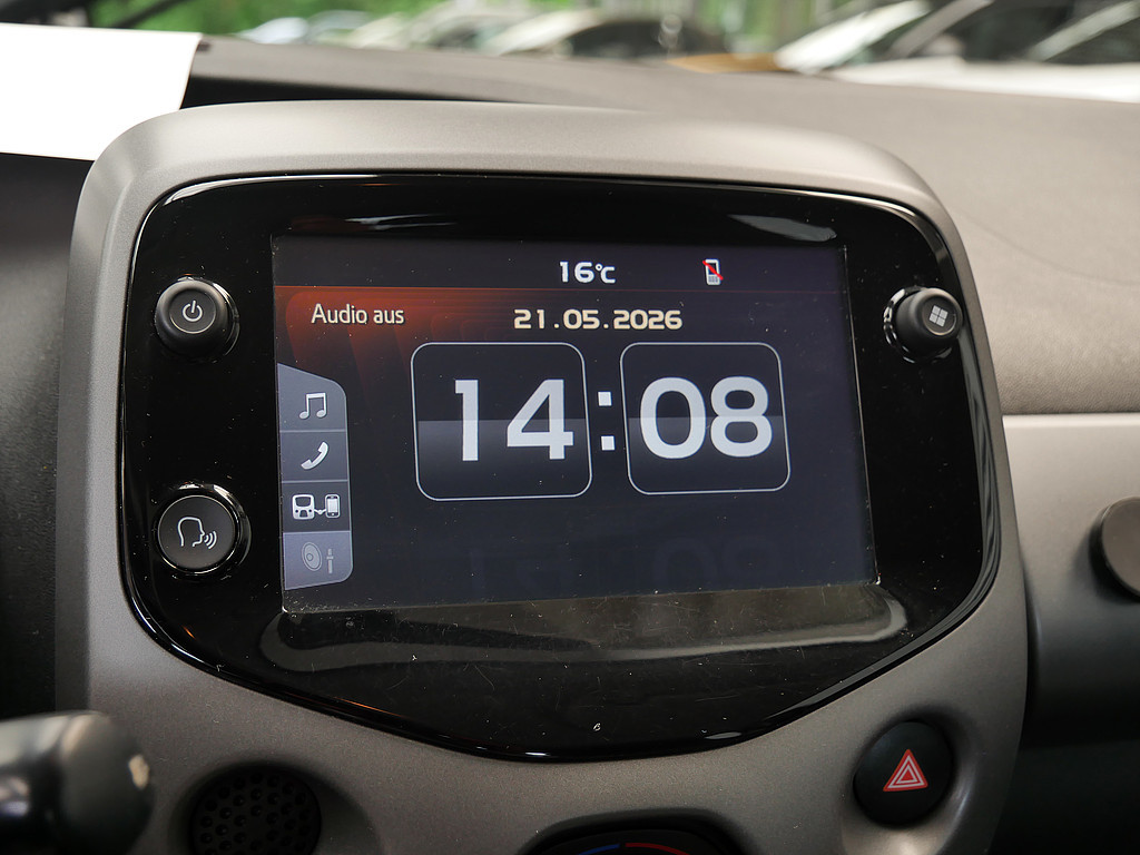 Fahrzeugansicht TOYOTA Aygo 1.0 X-play Club - Bild 10
