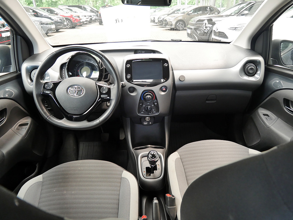 Fahrzeugansicht TOYOTA Aygo 1.0 X-play Club - Bild 28