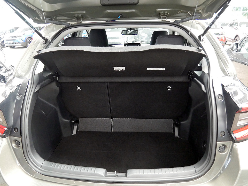 Fahrzeugansicht TOYOTA Yaris 1.5 VVT-i Team D - Bild 3
