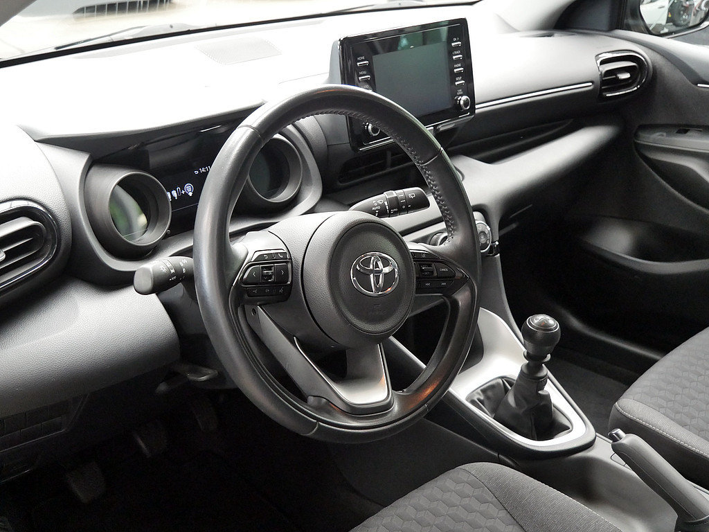 Fahrzeugansicht TOYOTA Yaris 1.5 VVT-i Team D - Bild 6