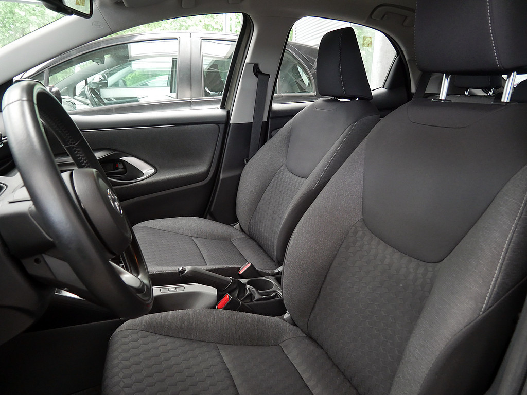 Fahrzeugansicht TOYOTA Yaris 1.5 VVT-i Team D - Bild 8
