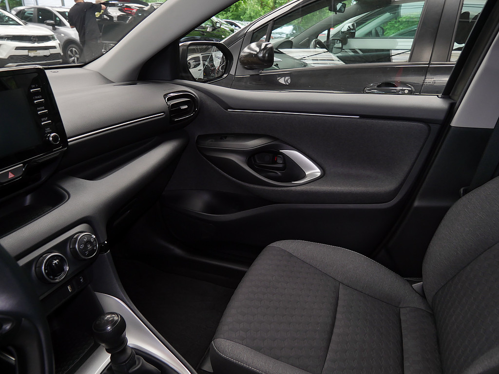 Fahrzeugansicht TOYOTA Yaris 1.5 VVT-i Team D - Bild 22