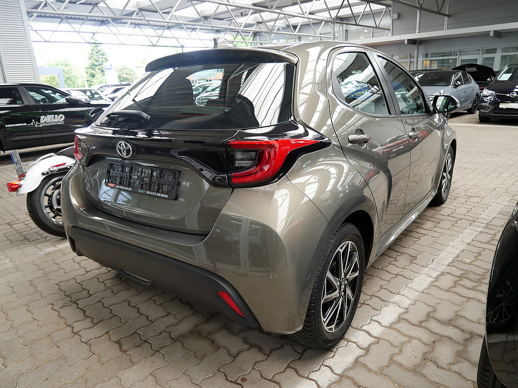 Fahrzeugansicht TOYOTA Yaris 1.5 VVT-i Team D - Bild 25