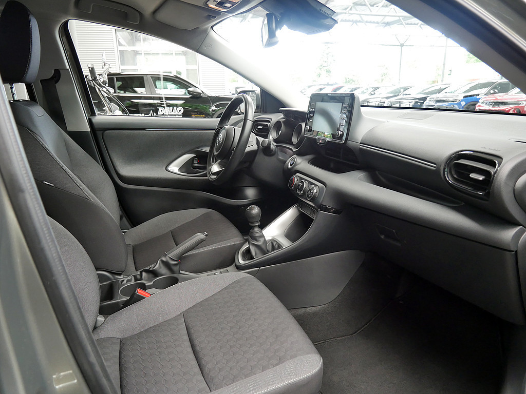 Fahrzeugansicht TOYOTA Yaris 1.5 VVT-i Team D - Bild 28
