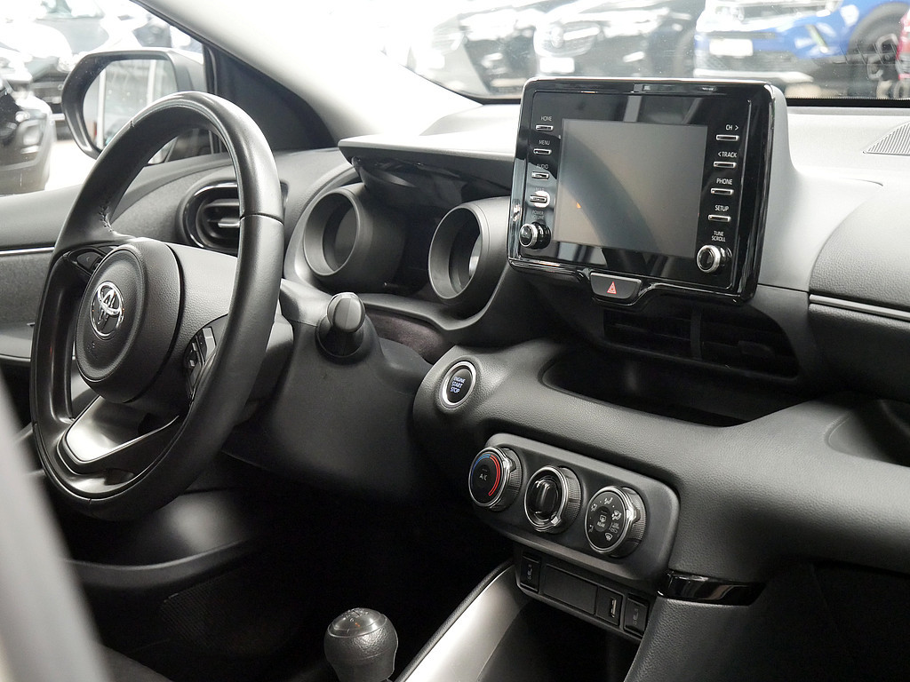 Fahrzeugansicht TOYOTA Yaris 1.5 VVT-i Team D - Bild 29