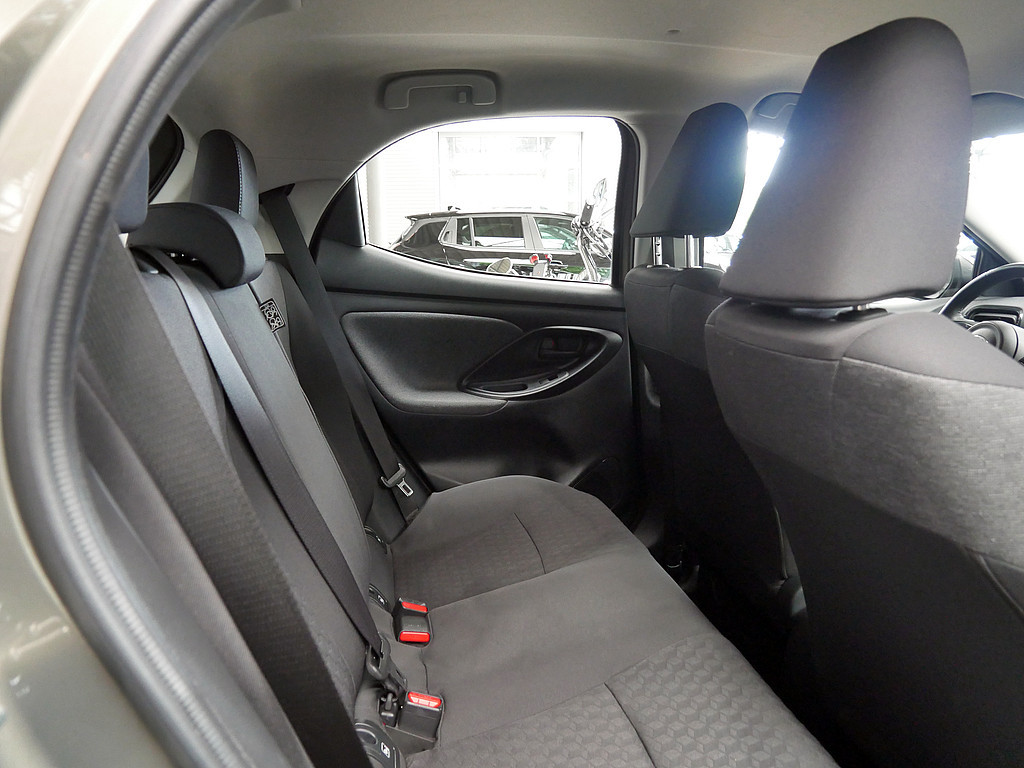 Fahrzeugansicht TOYOTA Yaris 1.5 VVT-i Team D - Bild 30