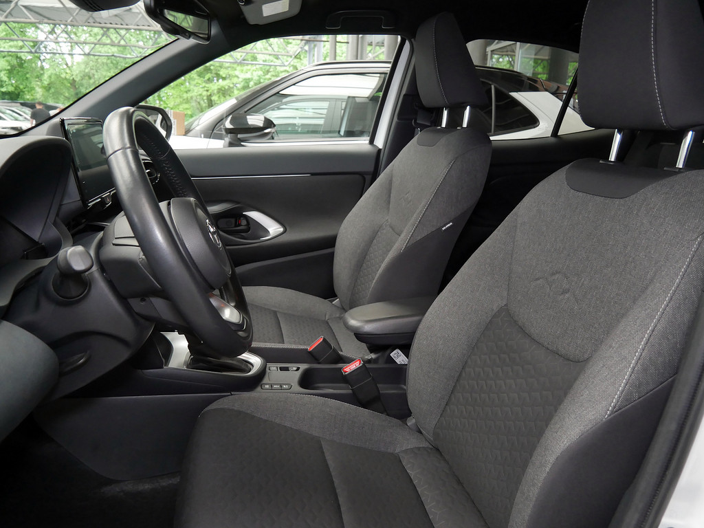Fahrzeugansicht TOYOTA Yaris Cross Hybrid Team Deutschland - Bild 7