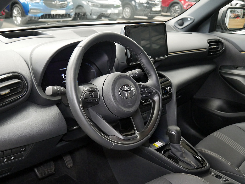 Fahrzeugansicht TOYOTA Yaris Cross Hybrid 1.5 VVT-i Adventure - Bild 8