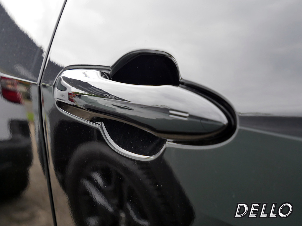 Fahrzeugansicht TOYOTA C-HR+ 165 kW Teamplayer - Bild 4