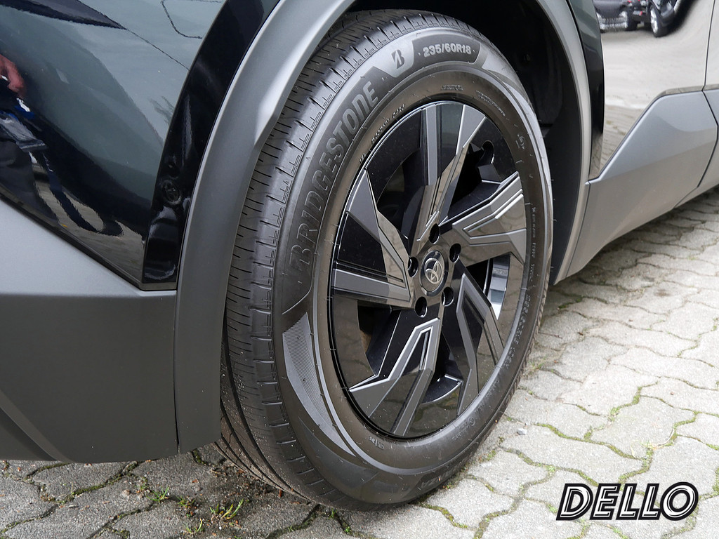 Fahrzeugansicht TOYOTA C-HR+ 165 kW Teamplayer - Bild 5