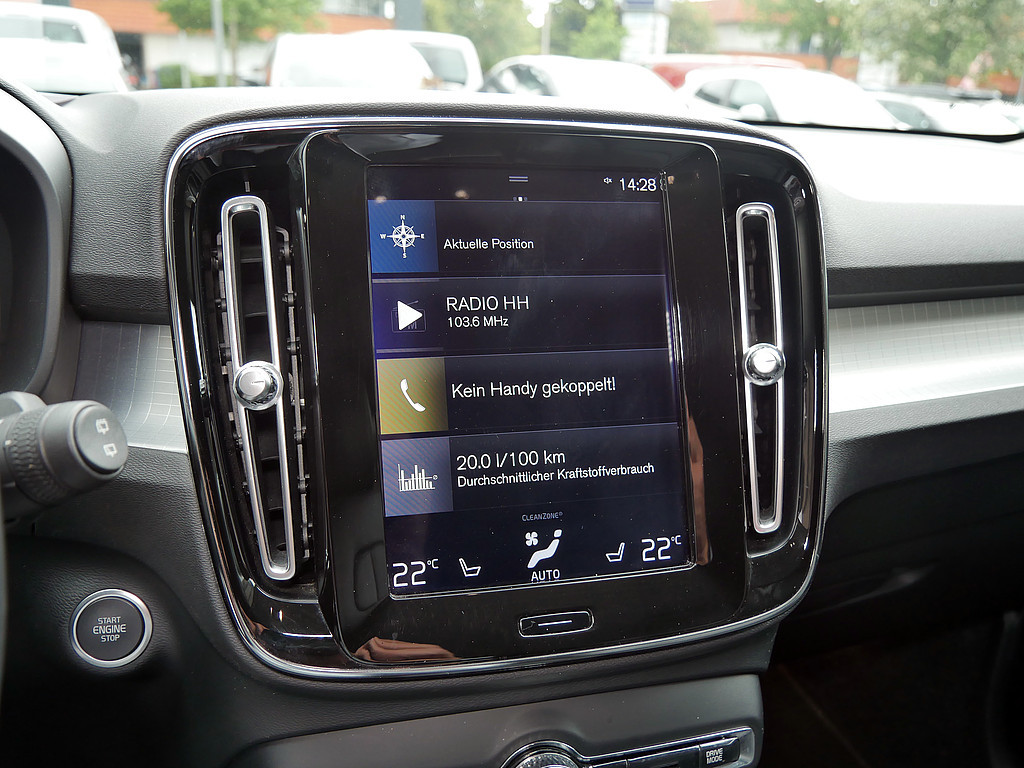 Fahrzeugansicht VOLVO XC40 T4 Momentum - Bild 11