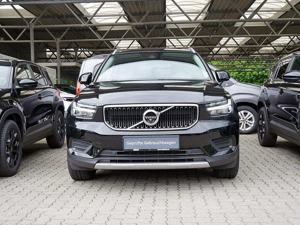 Fahrzeugansicht VOLVO XC40 T4 Momentum - Bild 12