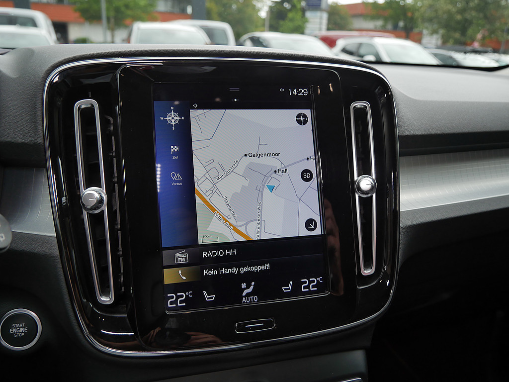 Fahrzeugansicht VOLVO XC40 T4 Momentum - Bild 13