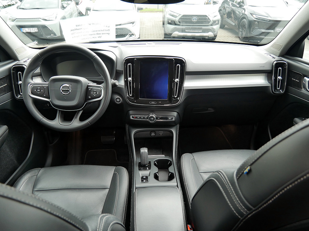 Fahrzeugansicht VOLVO XC40 T4 Momentum - Bild 32