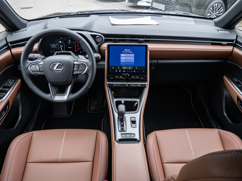 Fahrzeugansicht LEXUS LBX Relax - Bild 5
