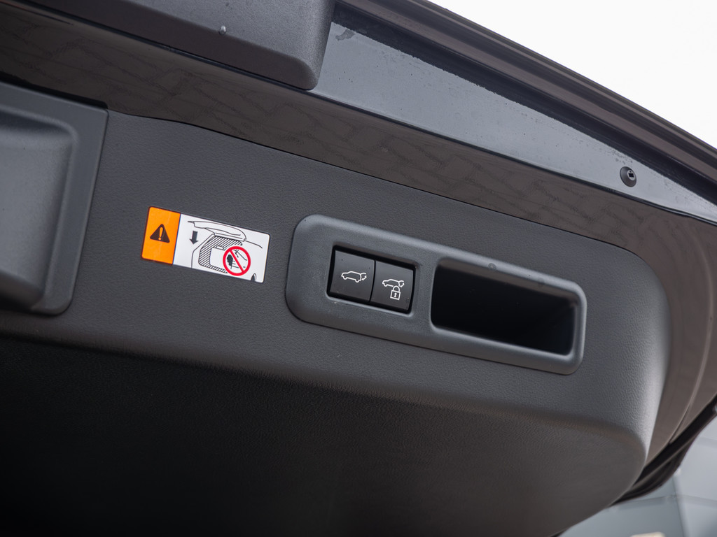Fahrzeugansicht LEXUS LBX Relax - Bild 9