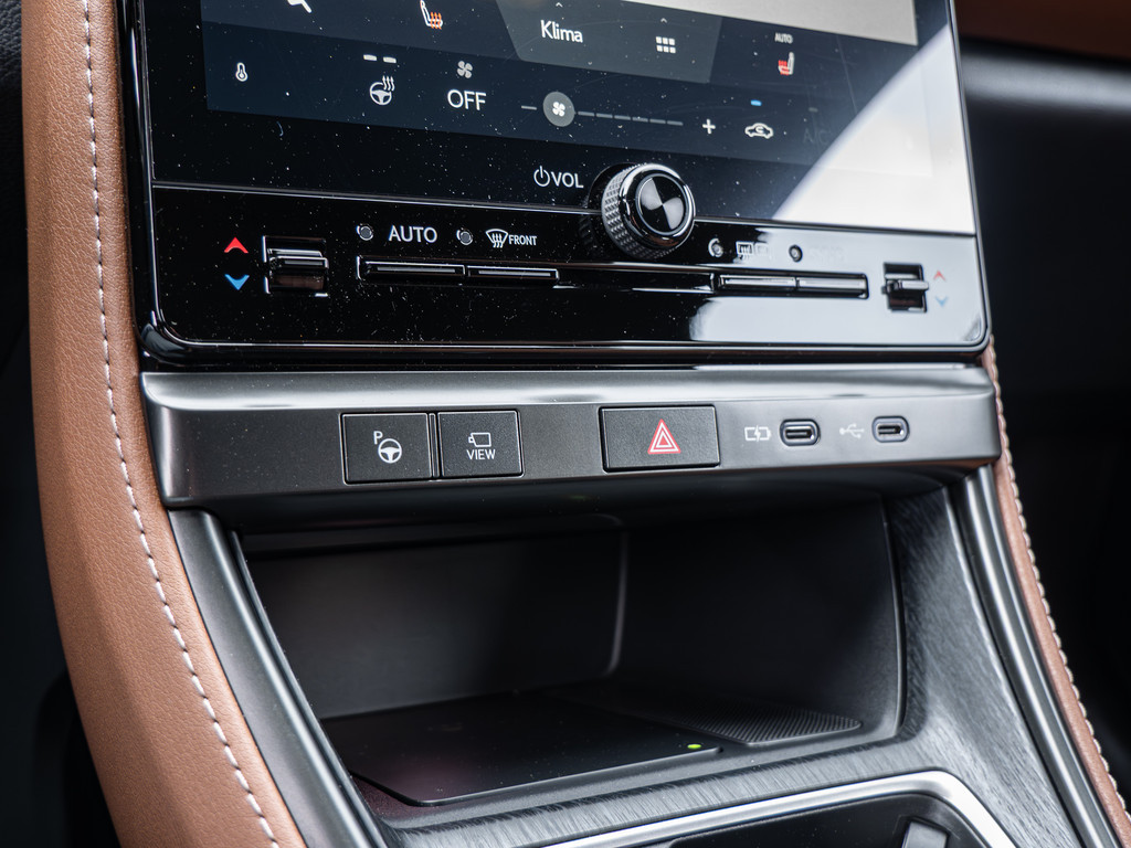 Fahrzeugansicht LEXUS LBX Relax - Bild 18